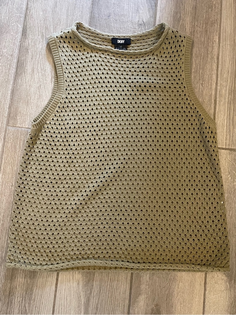 DKNY sleeveless tank top eyelet knit Sz S, like new. Olive green